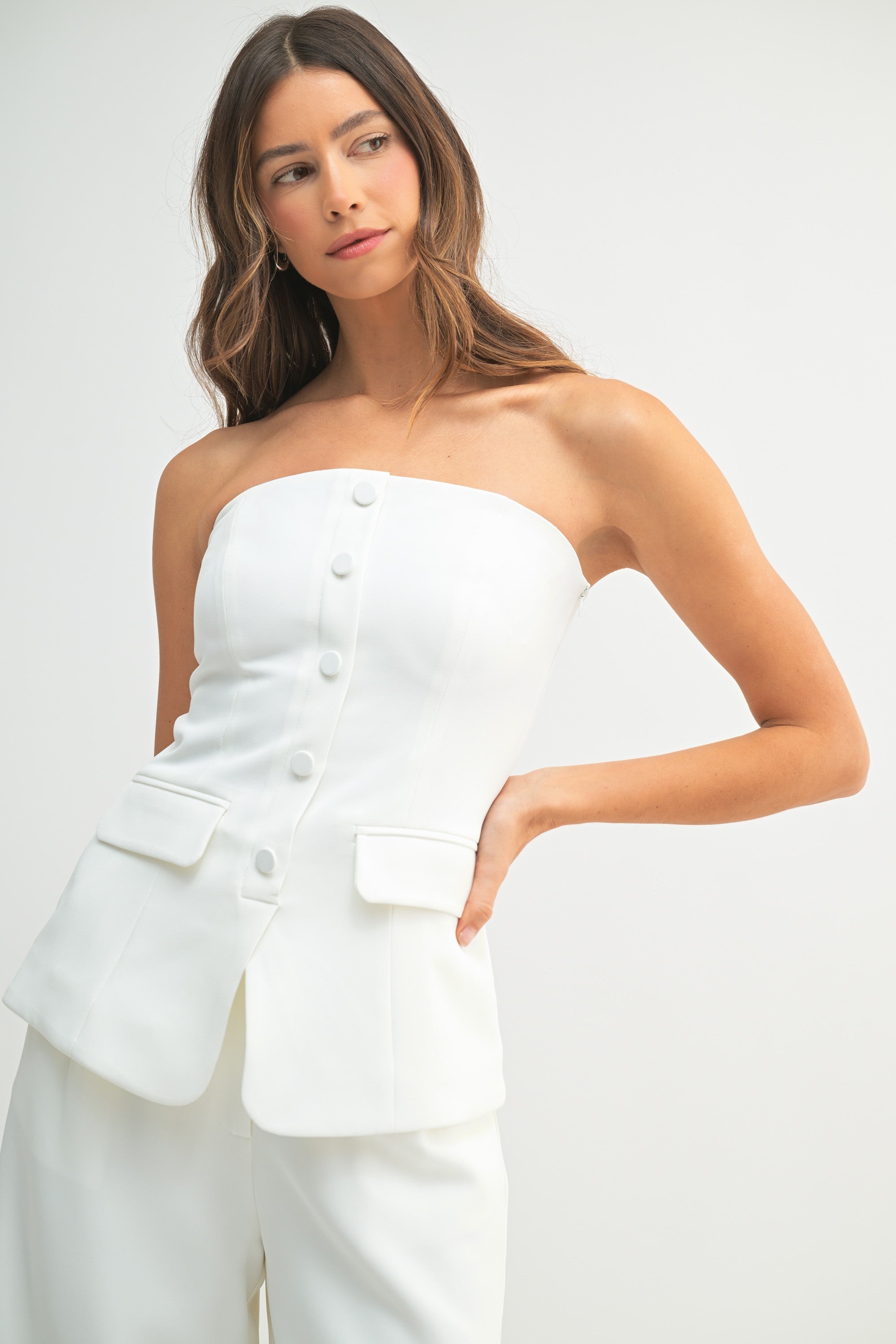 CAROL OFF WHITE TOP