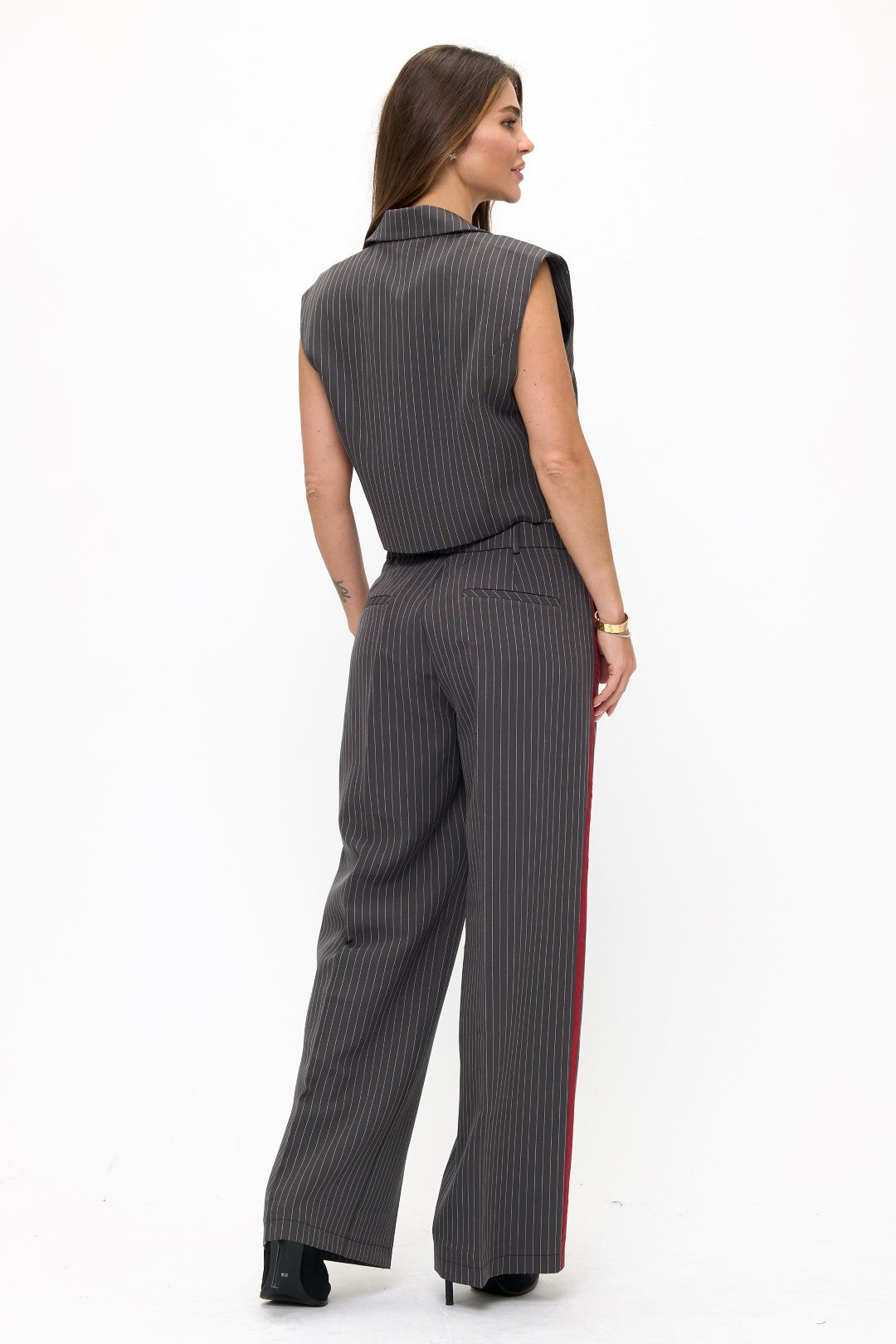 ENIT CHARCOAL-WINE TOP