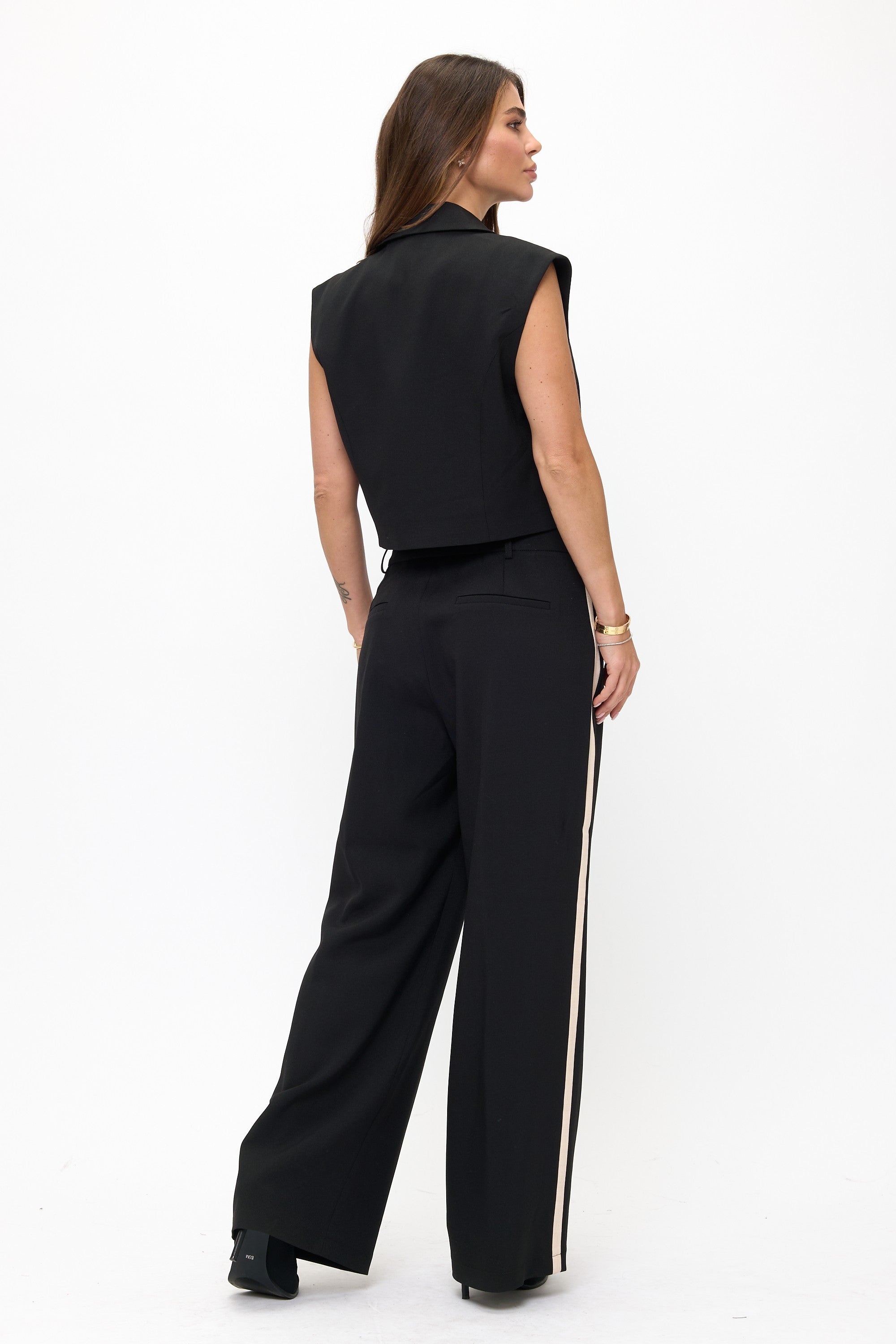 BELA BLACK-CREAM